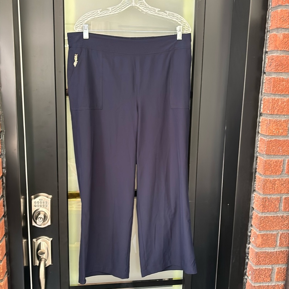 Navy blue crop pant